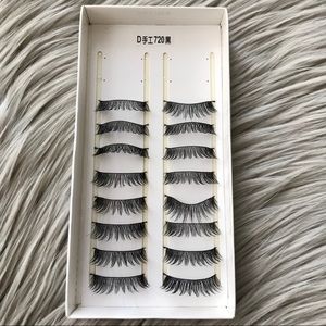 Pair of 8 falsies